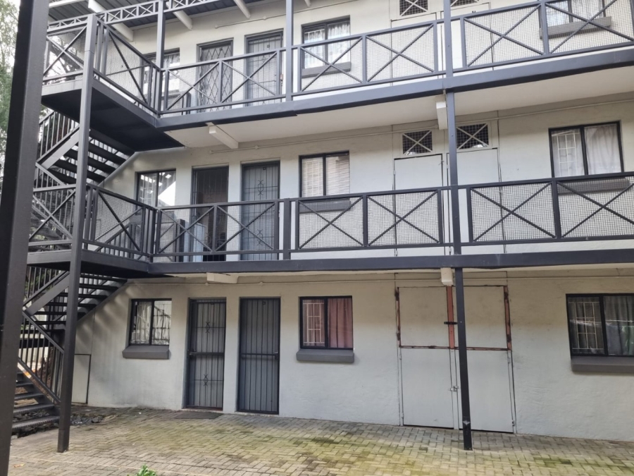 1 Bedroom Property for Sale in Willows Free State